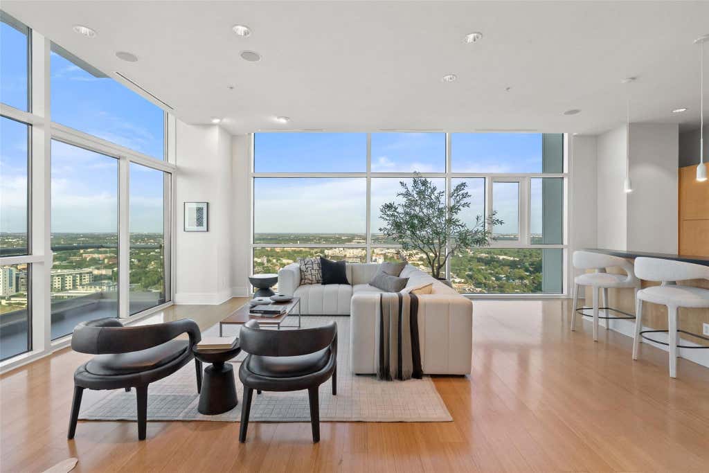 Photo of 555 E 5th ST #2901, Austin, TX 78701 (MLS # 5057719)
