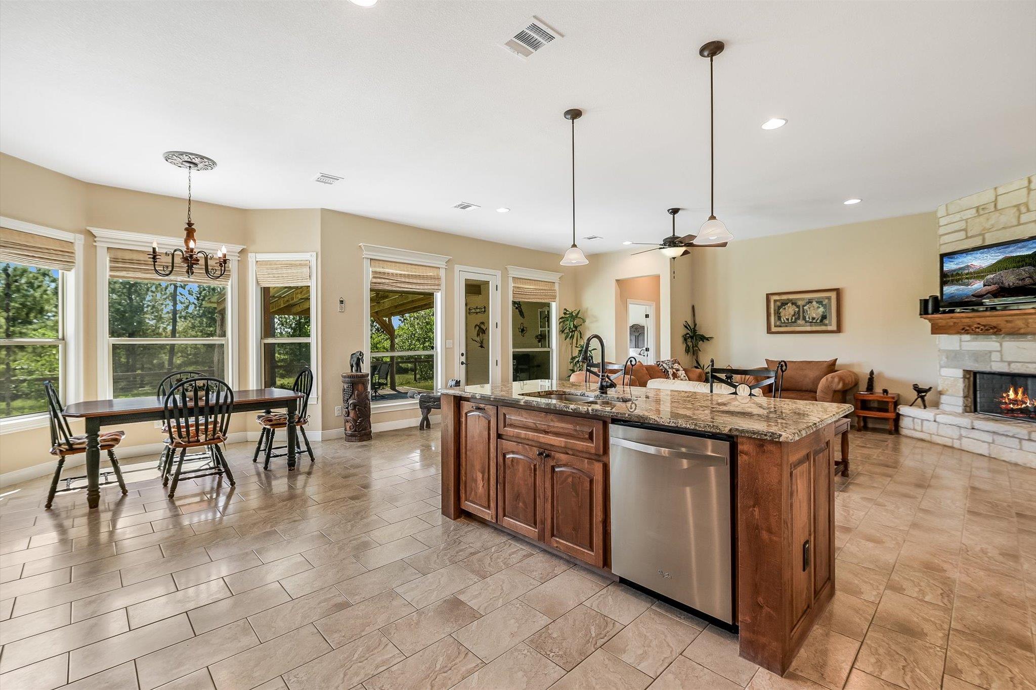 117 E Tanglebriar CT 11