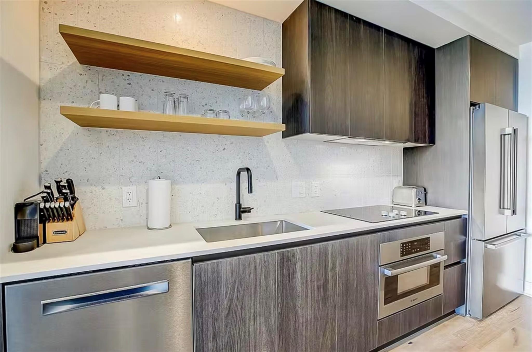 48 East Ave 1305
