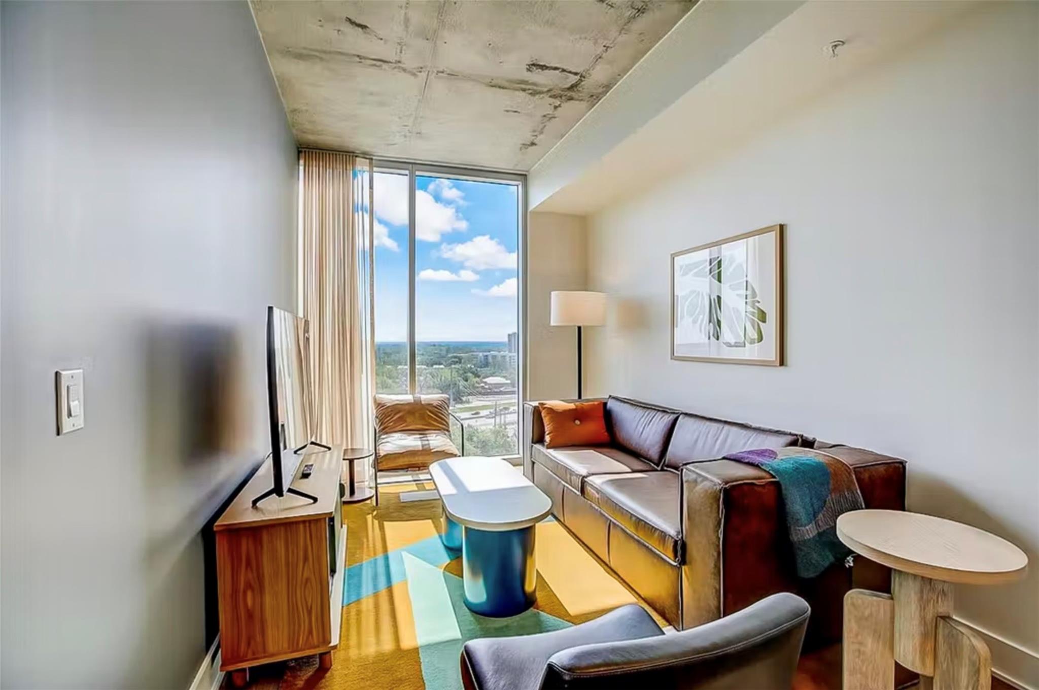 48 East Ave 1305