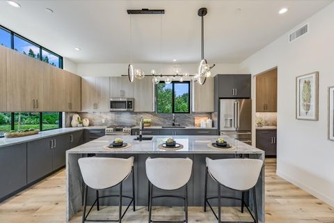 Tiny photo for 2615 Pembrook TRL, Austin, TX 78731 (MLS # 9754628)