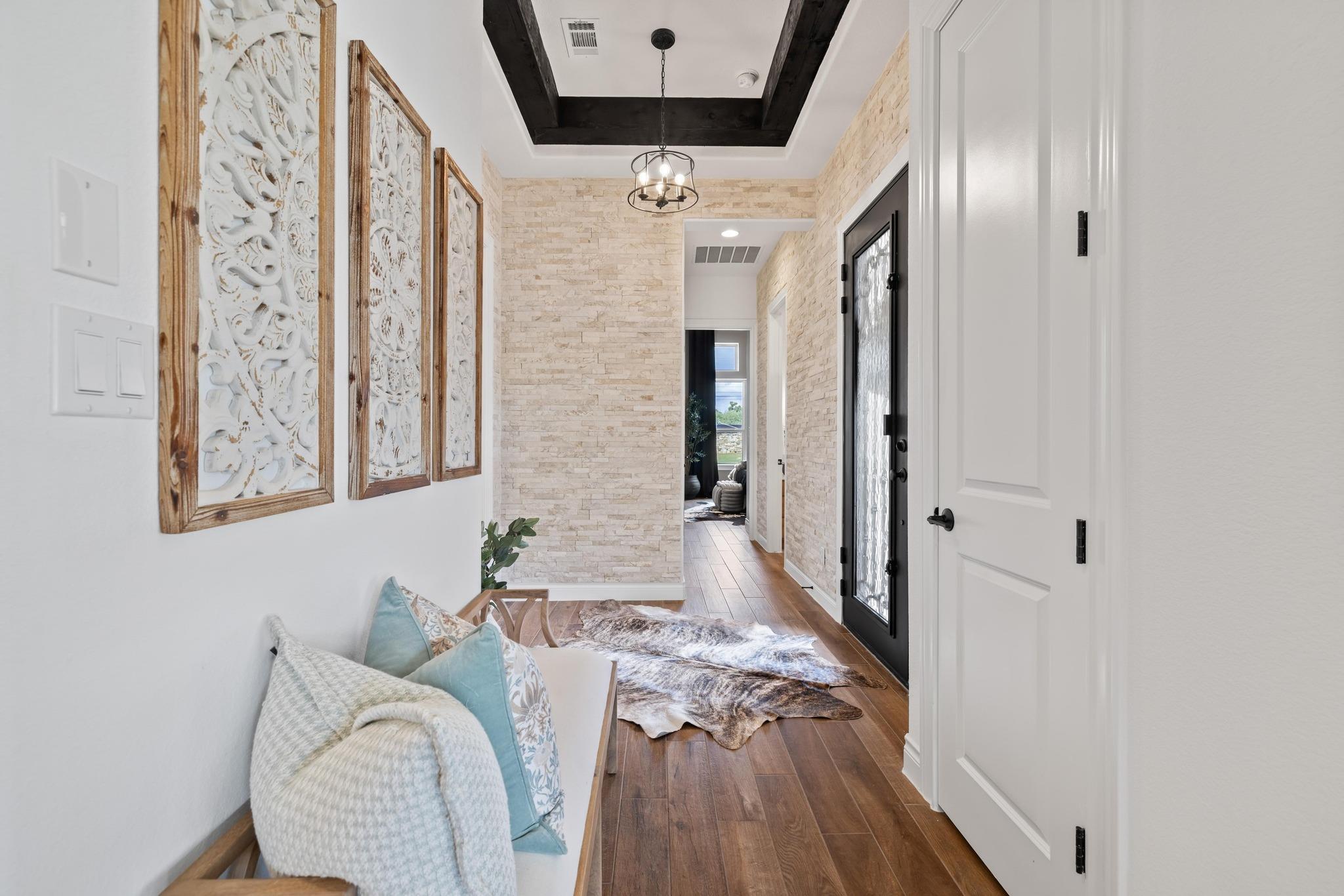 925 Indian Hawthorne DR GH-39