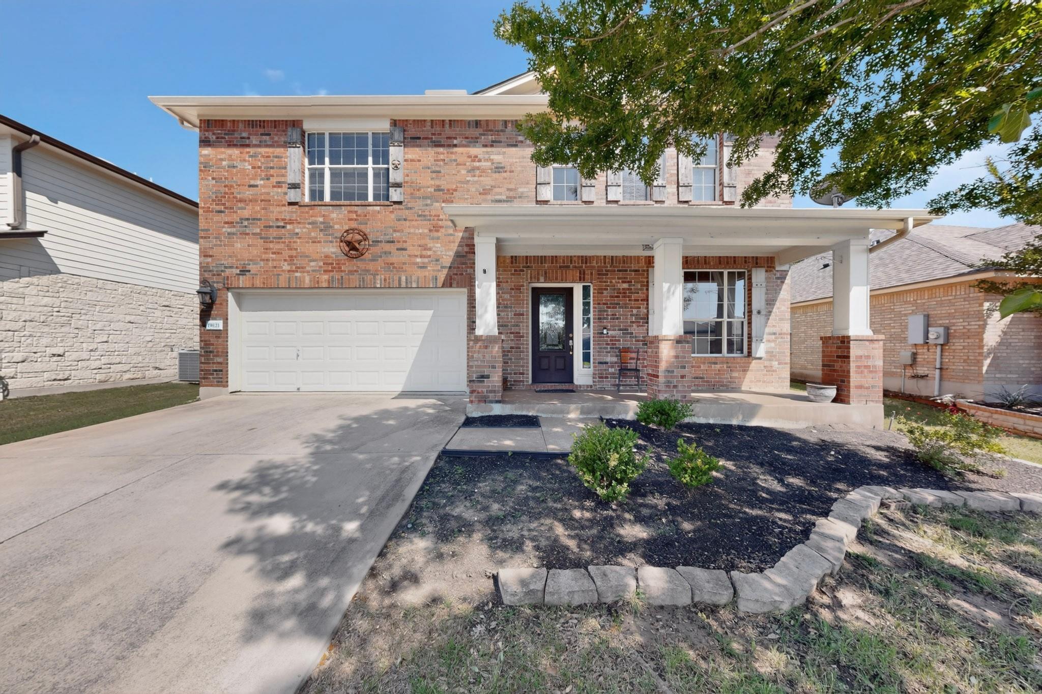 19121 Mangan WAY