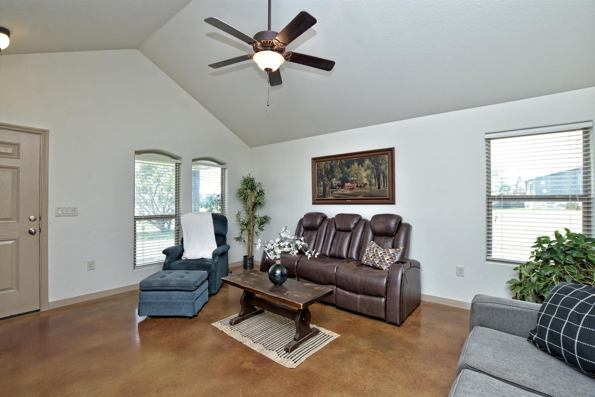 116 Parker CT