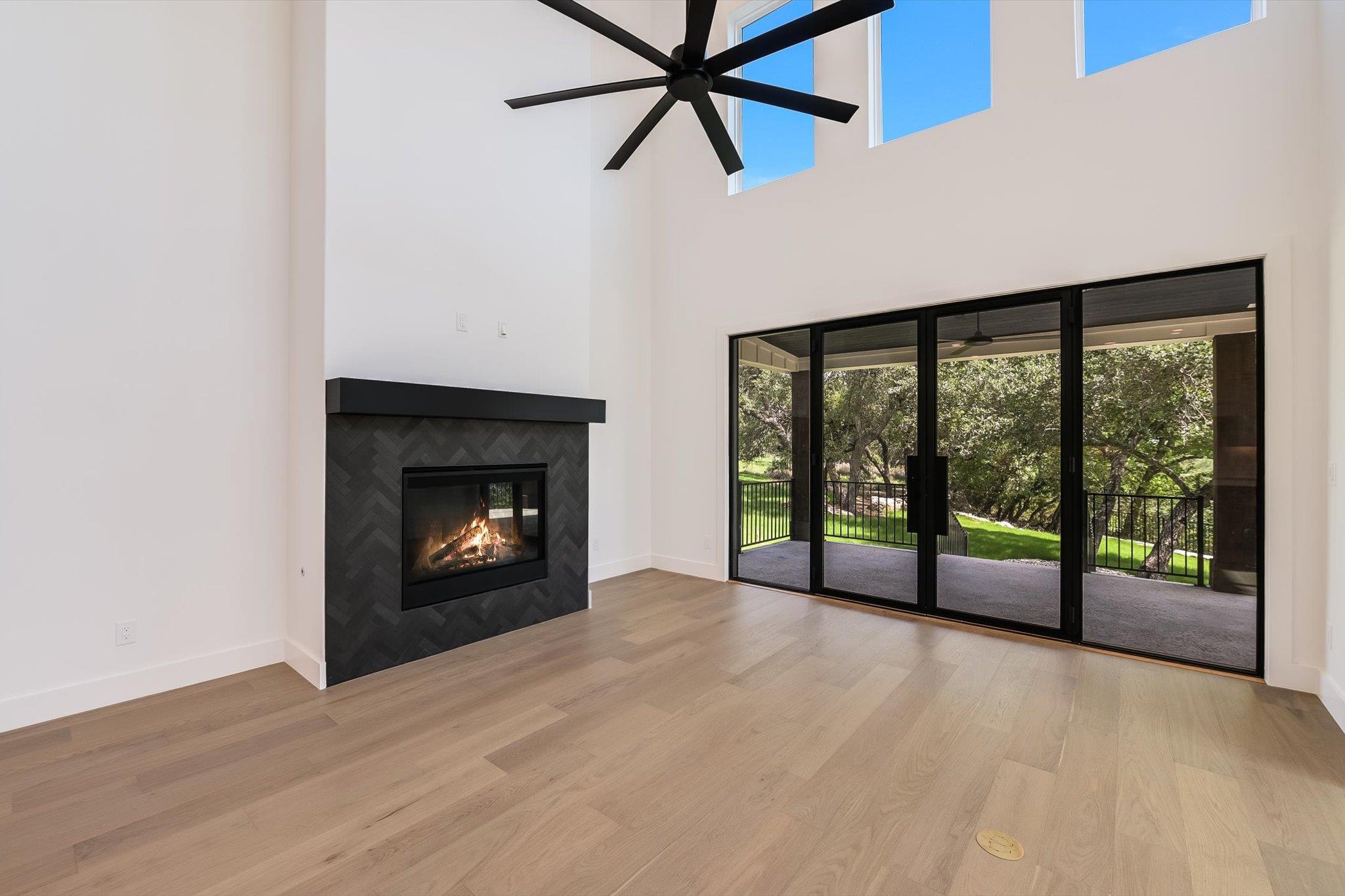 109 Willow Hill DR