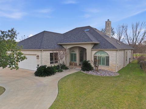 425 Saint Andrews ST Marble Falls TX 78654