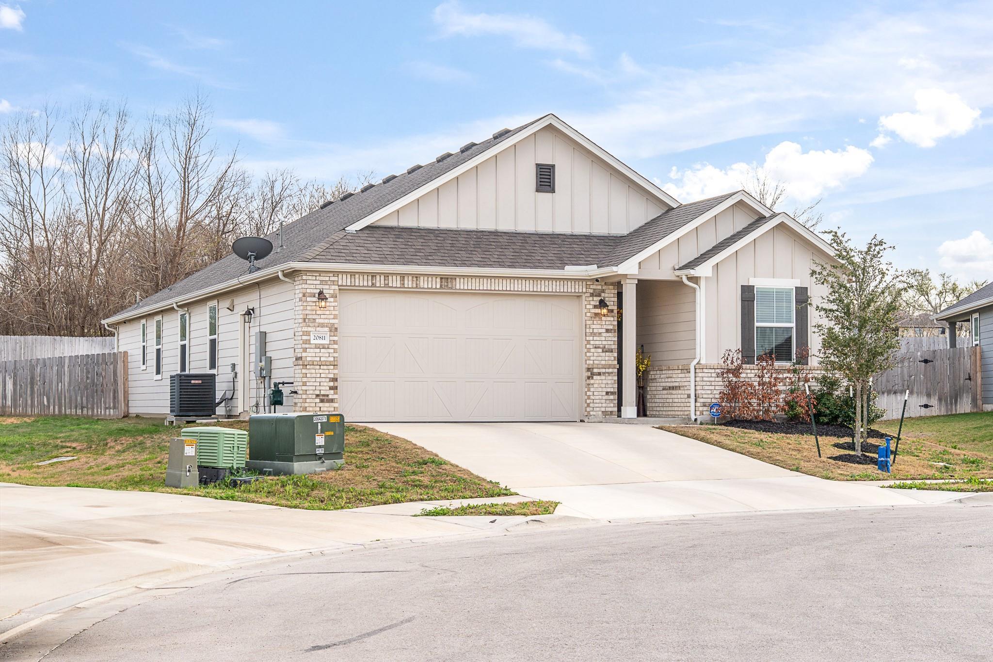 20811 Phebe Foster ST