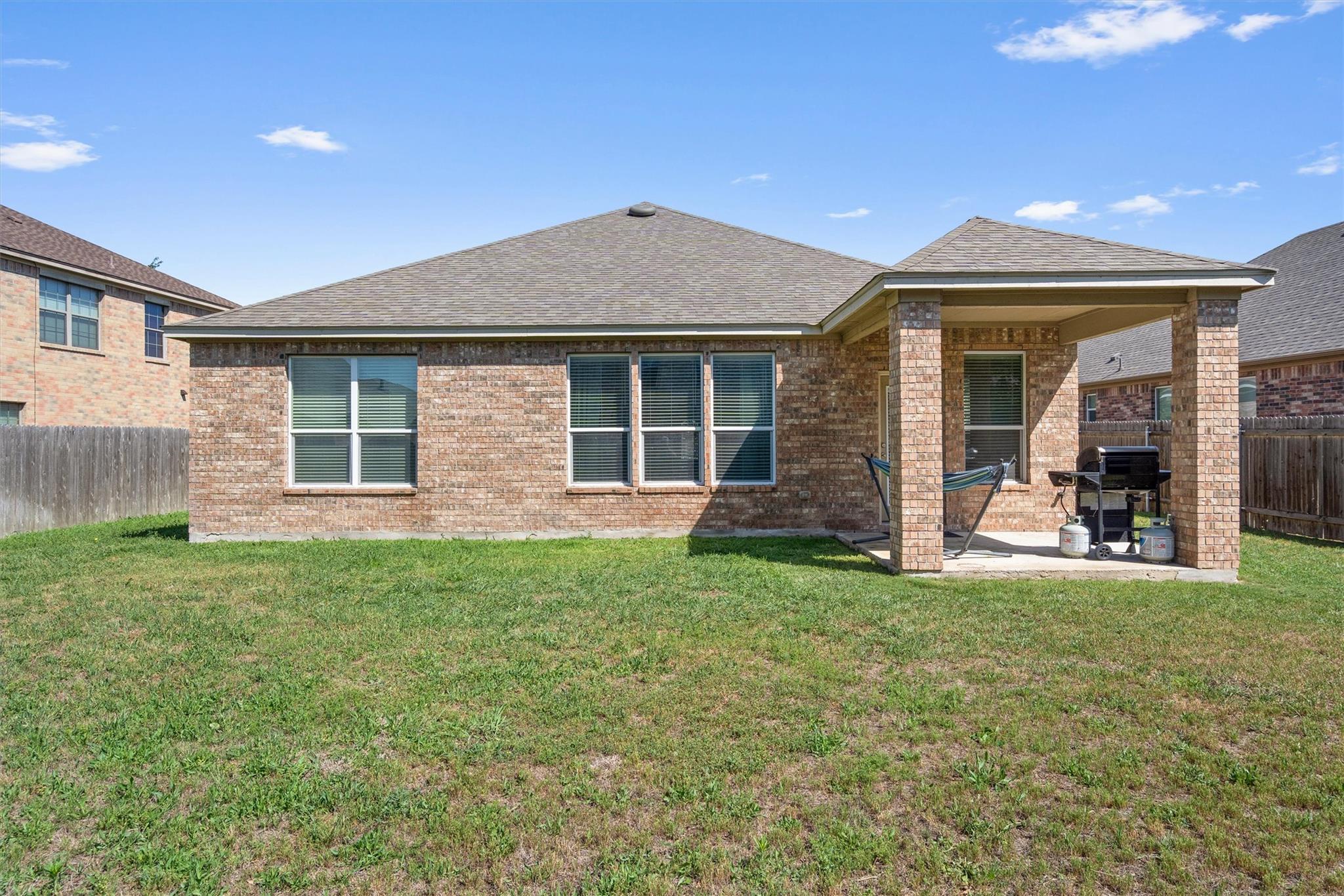 Taylor, Texas 76574, United States, 3 Bedrooms Bedrooms, ,2 BathroomsBathrooms,Residential,Active,115162