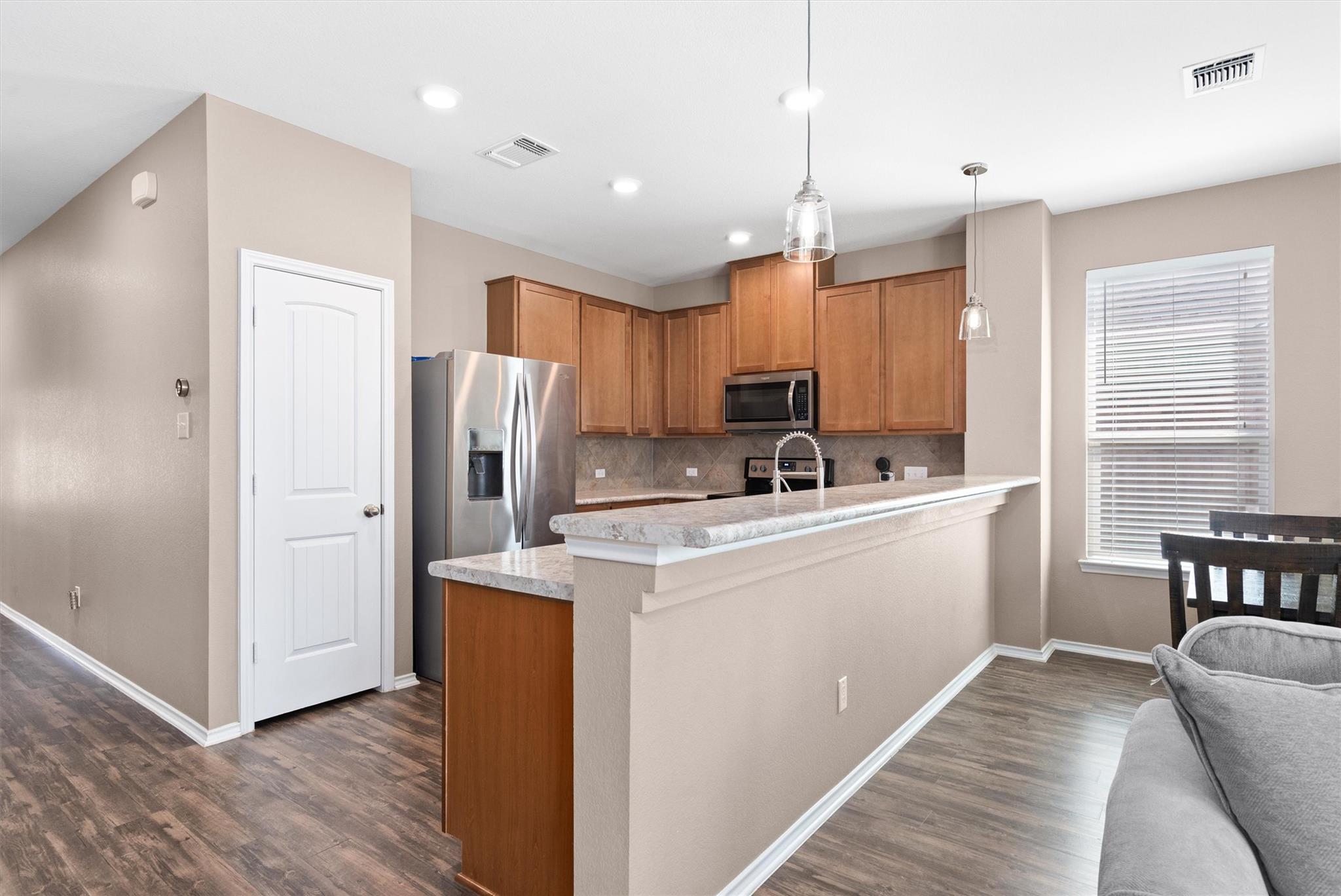 Taylor, Texas 76574, United States, 3 Bedrooms Bedrooms, ,2 BathroomsBathrooms,Residential,Active,115162