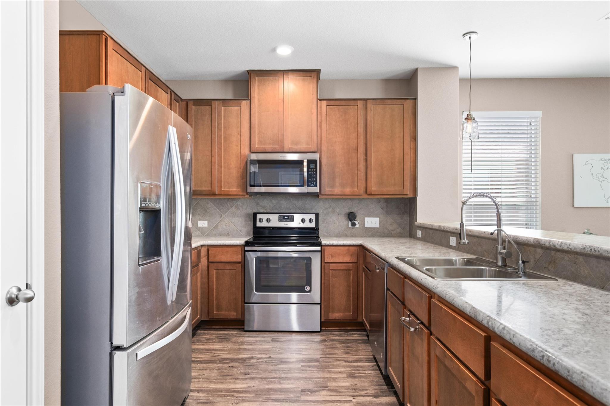 Taylor, Texas 76574, United States, 3 Bedrooms Bedrooms, ,2 BathroomsBathrooms,Residential,Active,115162