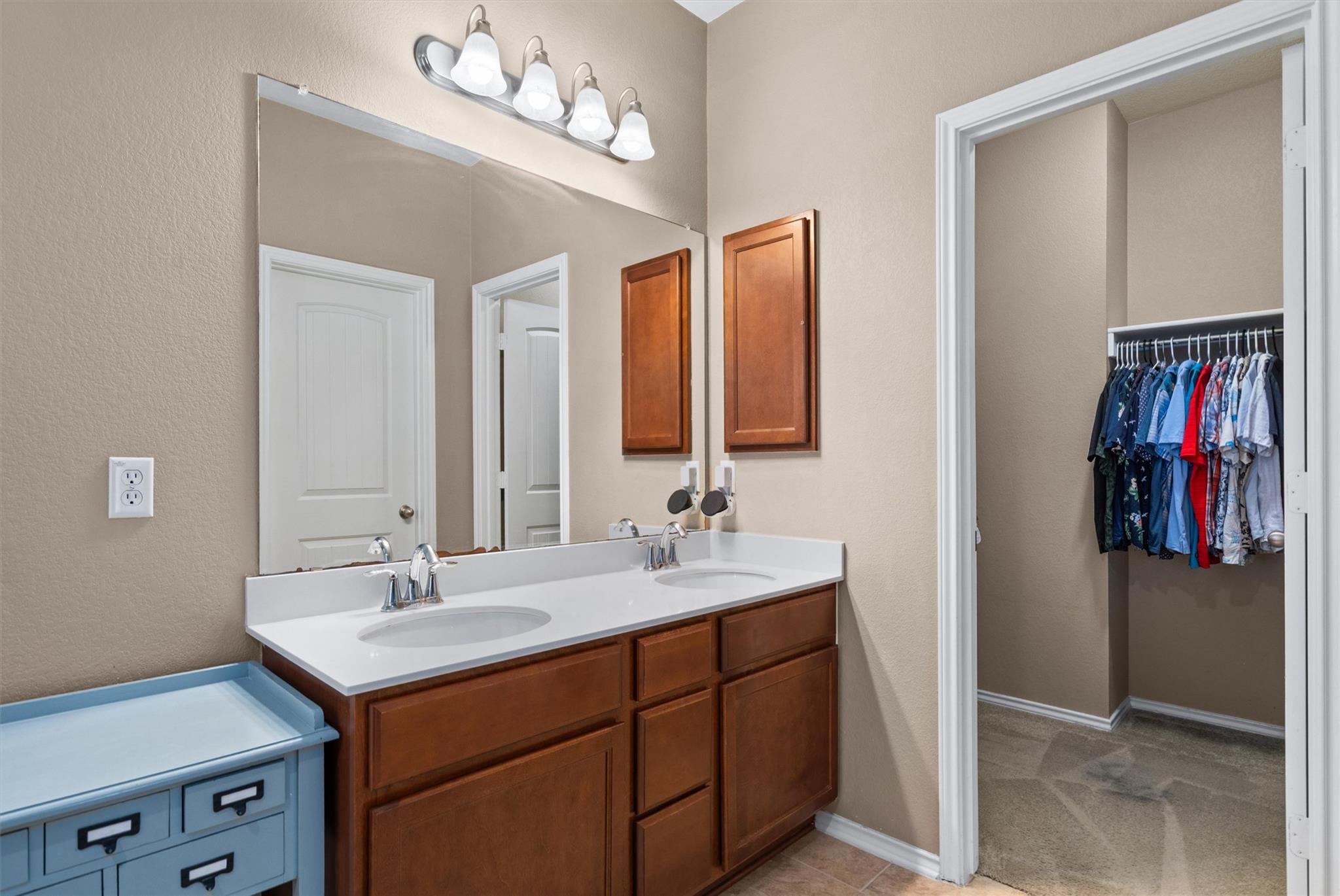 Taylor, Texas 76574, United States, 3 Bedrooms Bedrooms, ,2 BathroomsBathrooms,Residential,Active,115162