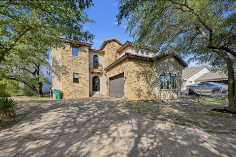Photo of 1310 Minnie DR, Austin, TX 78732 (MLS # 5046675)