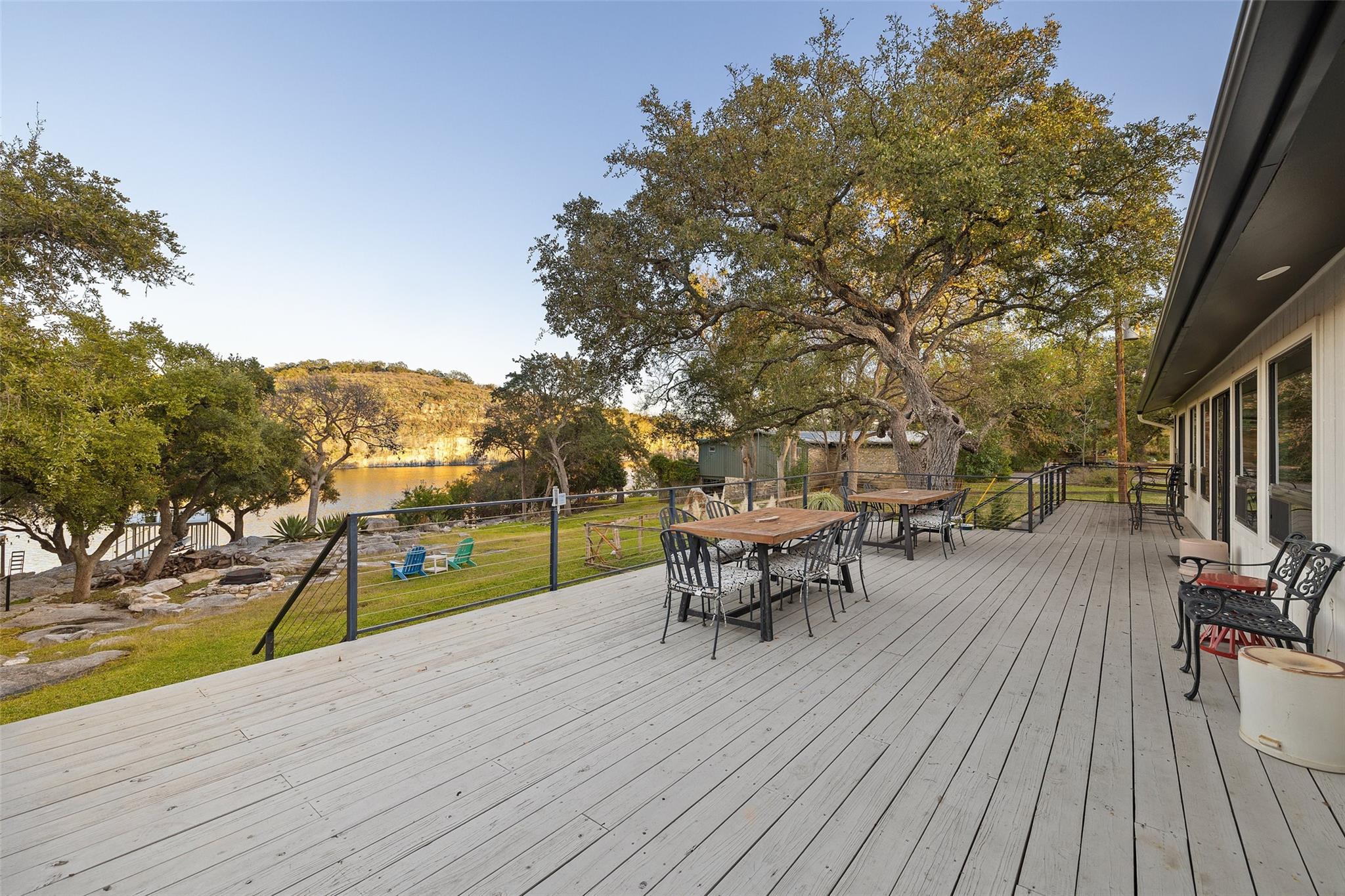 1204 Los Escondidos ST