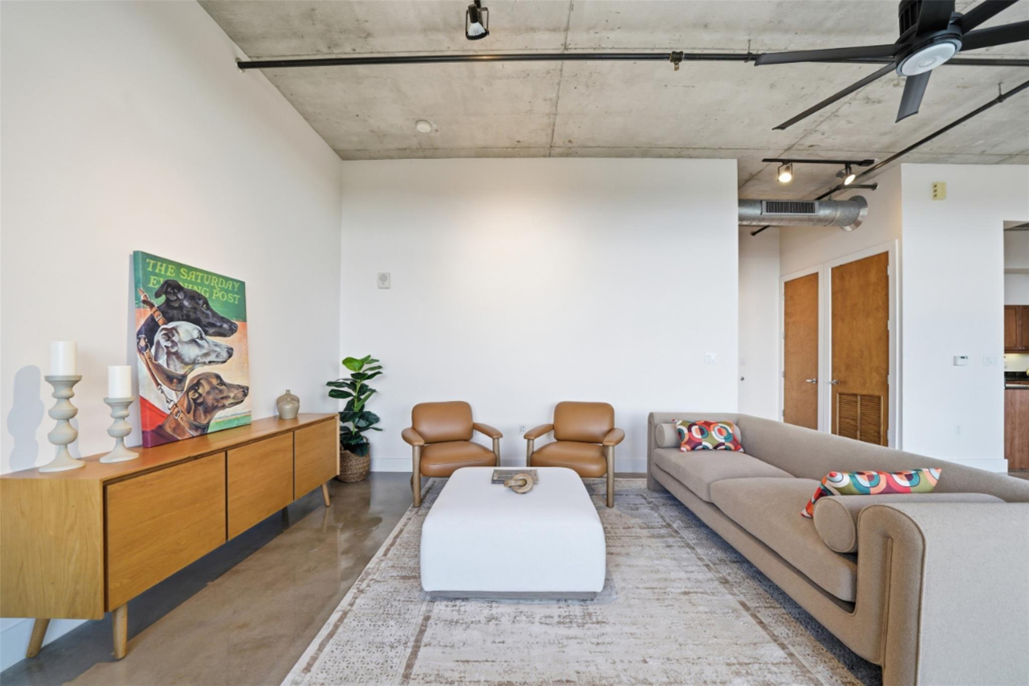 800 W 5th ST 906