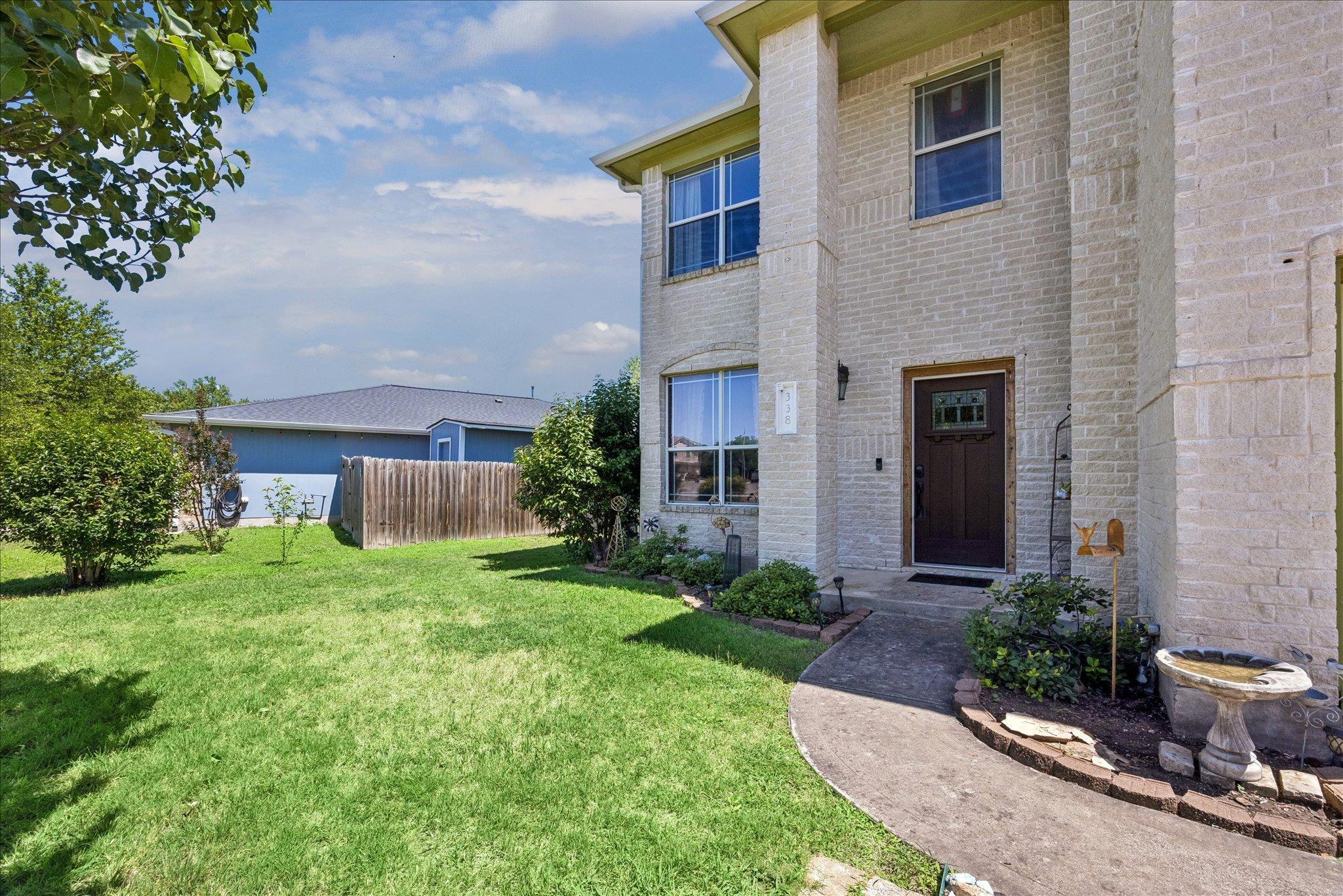 338 Spring Branch LOOP