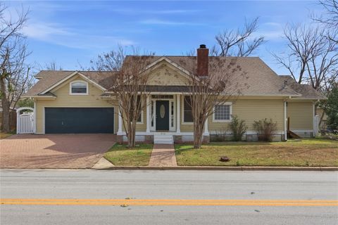 206 N Fm 1660 Hutto TX 78634