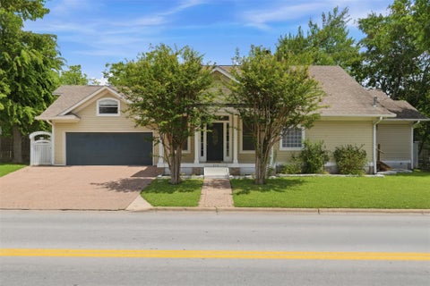 Photo of 206 N Fm 1660, Hutto, TX 78634 (MLS # 8933246)