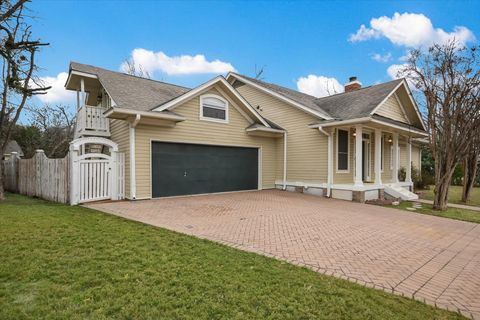 206 N Fm 1660 Hutto TX 78634