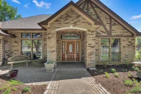 Photo of 2 Meandering WAY, Round Rock, TX 78664 (MLS # 5067699)