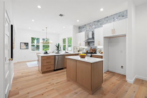 Tiny photo for 919 Gene Johnson ST, Austin, TX 78751 (MLS # 1352872)