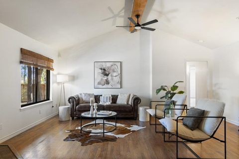 Tiny photo for 2008 Matthews LN, Austin, TX 78745 (MLS # 3625538)