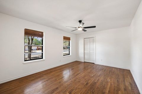 Tiny photo for 2008 Matthews LN, Austin, TX 78745 (MLS # 3625538)