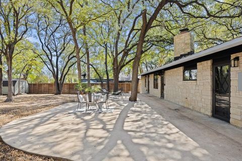 Tiny photo for 2008 Matthews LN, Austin, TX 78745 (MLS # 3625538)