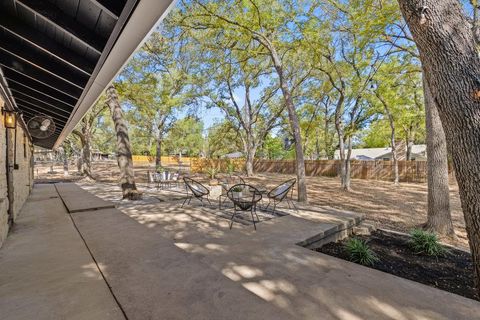 Tiny photo for 2008 Matthews LN, Austin, TX 78745 (MLS # 3625538)