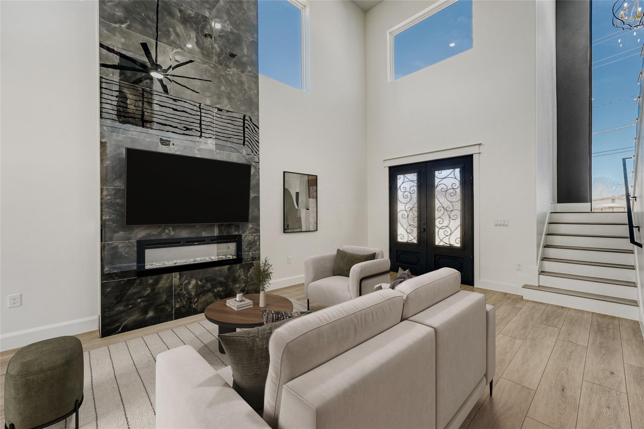 406 E Carrie Manor ST