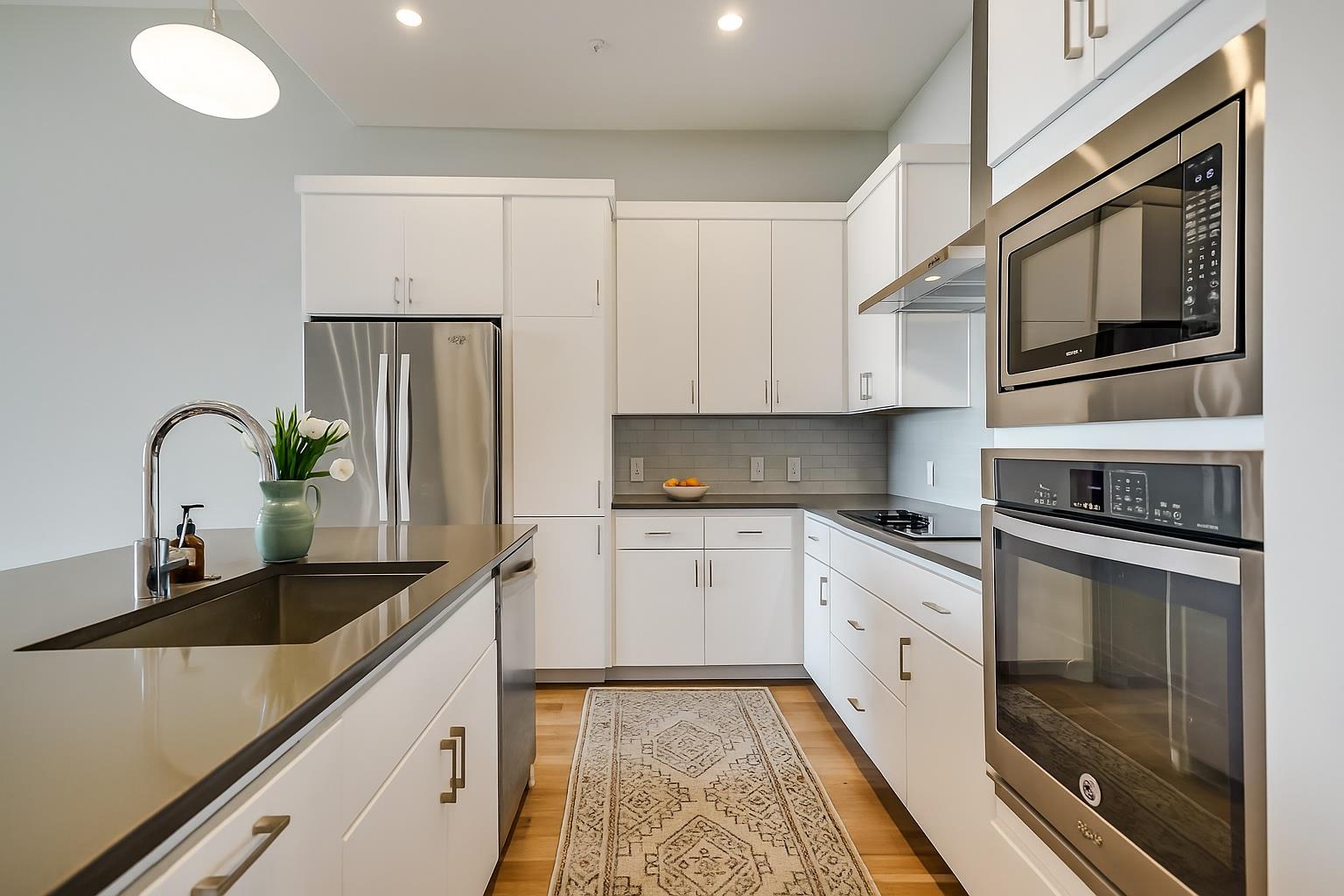 5921 Hiline RD 2403