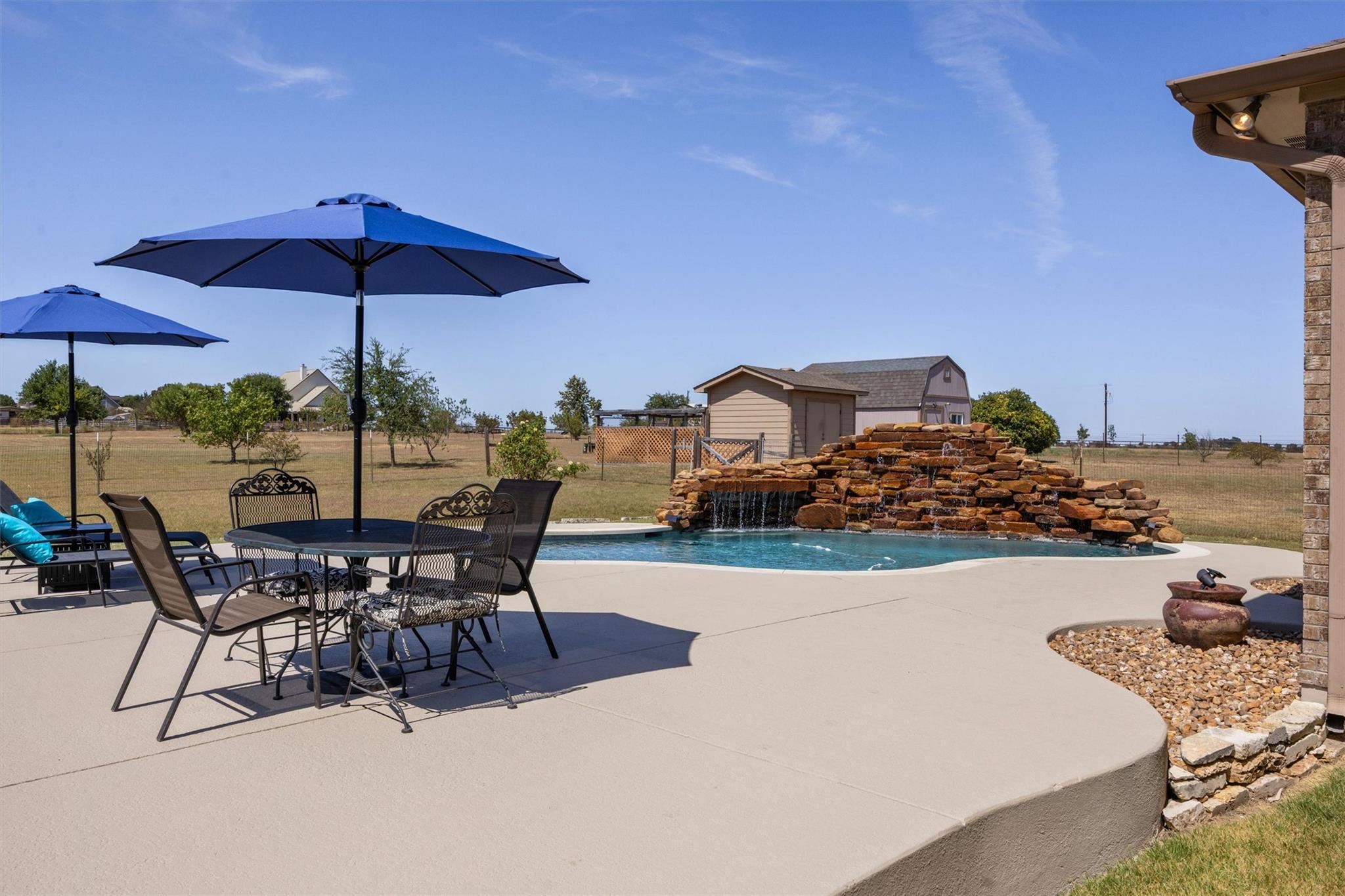 1103 County Road 149 RD