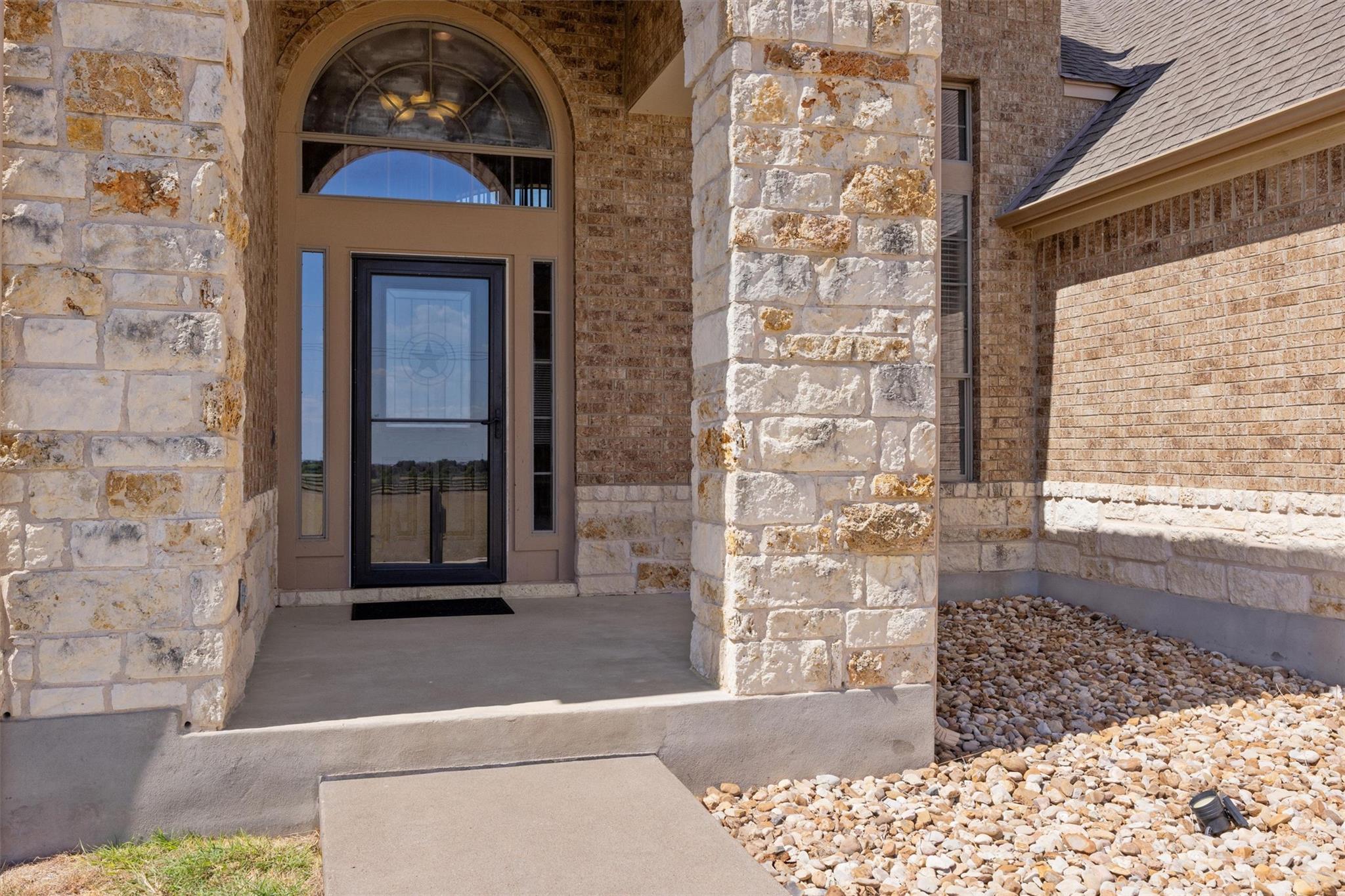 1103 County Road 149 RD