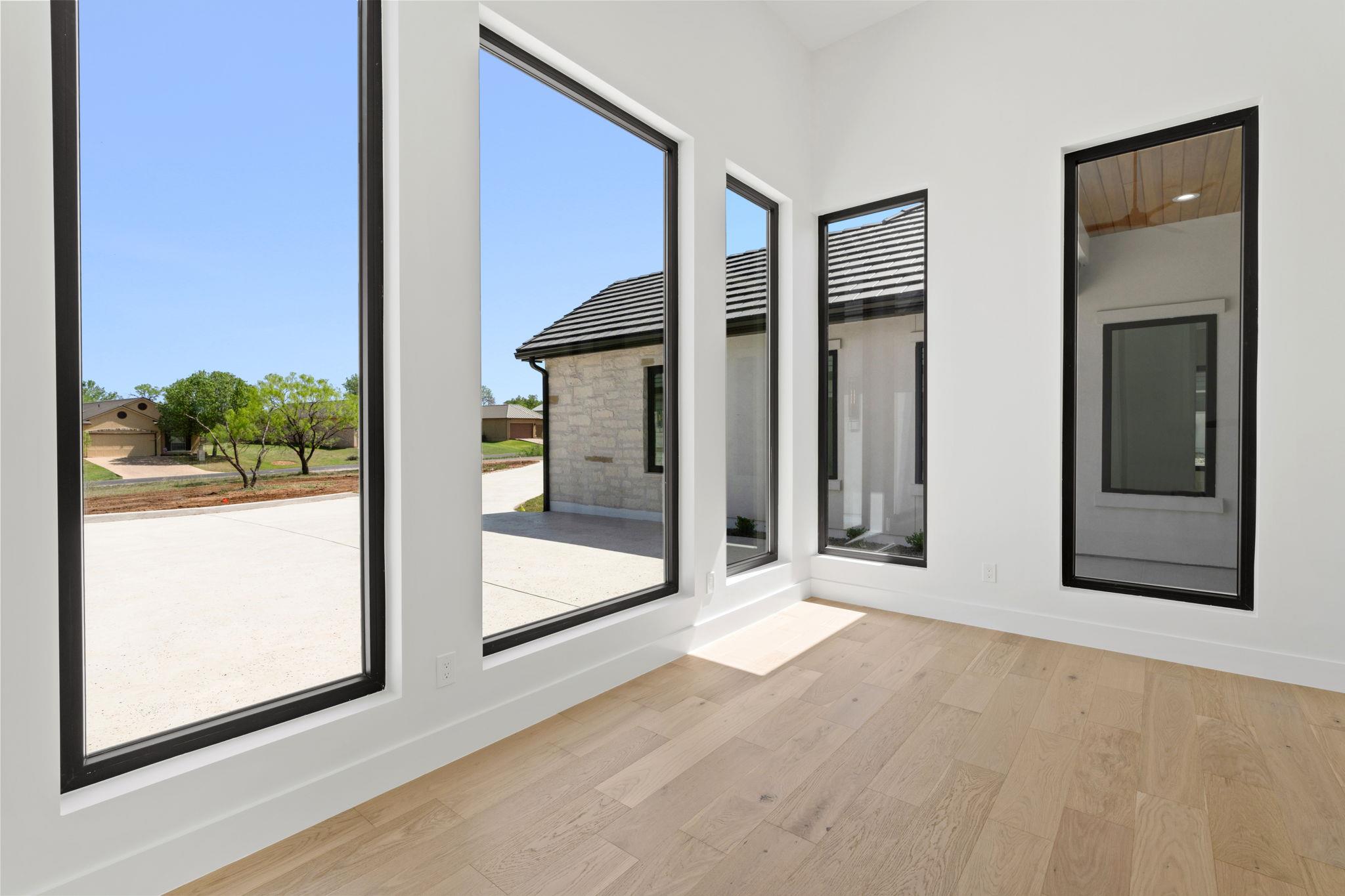106 Barefoot DR