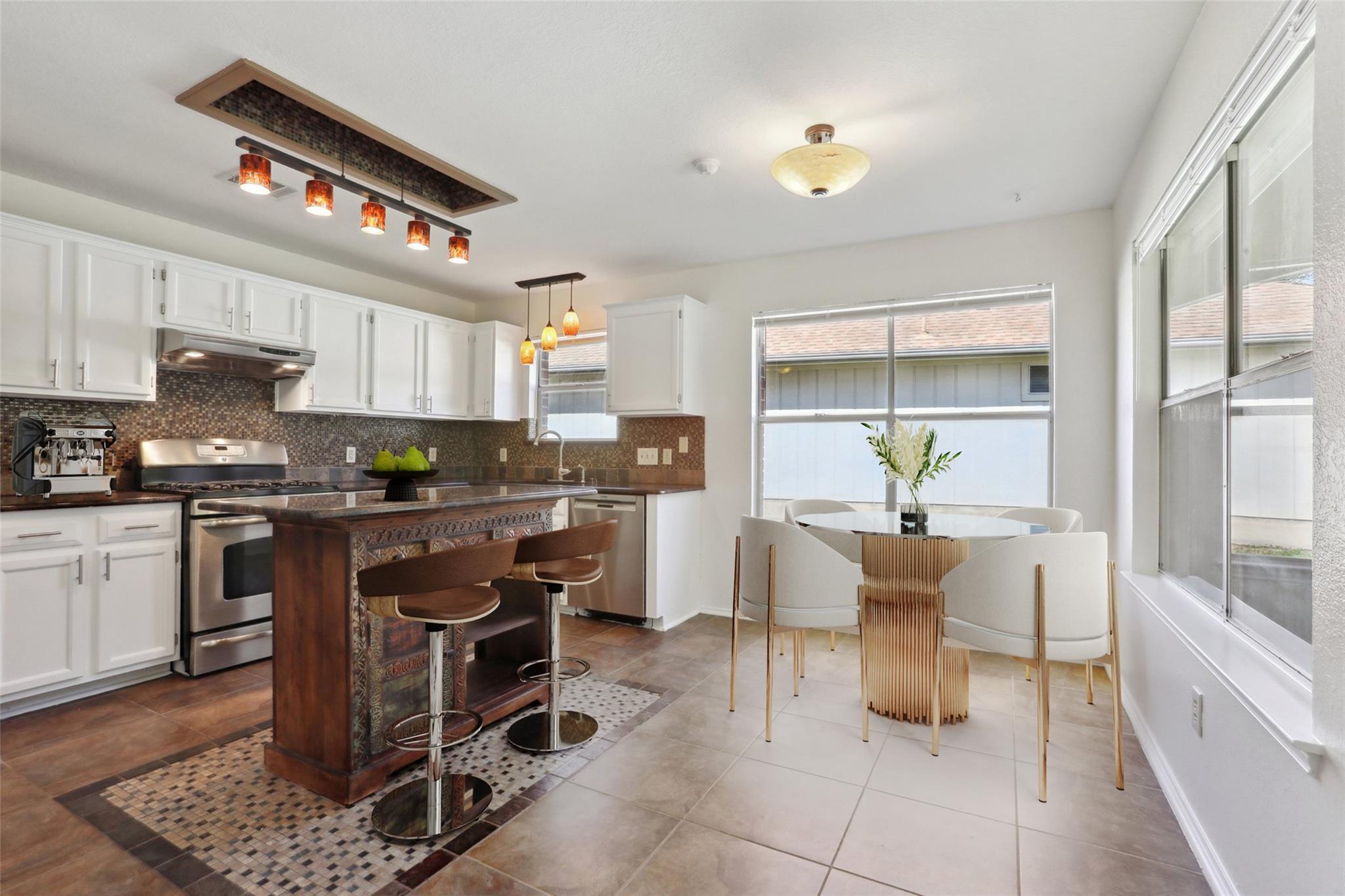 2912 Sydney DR