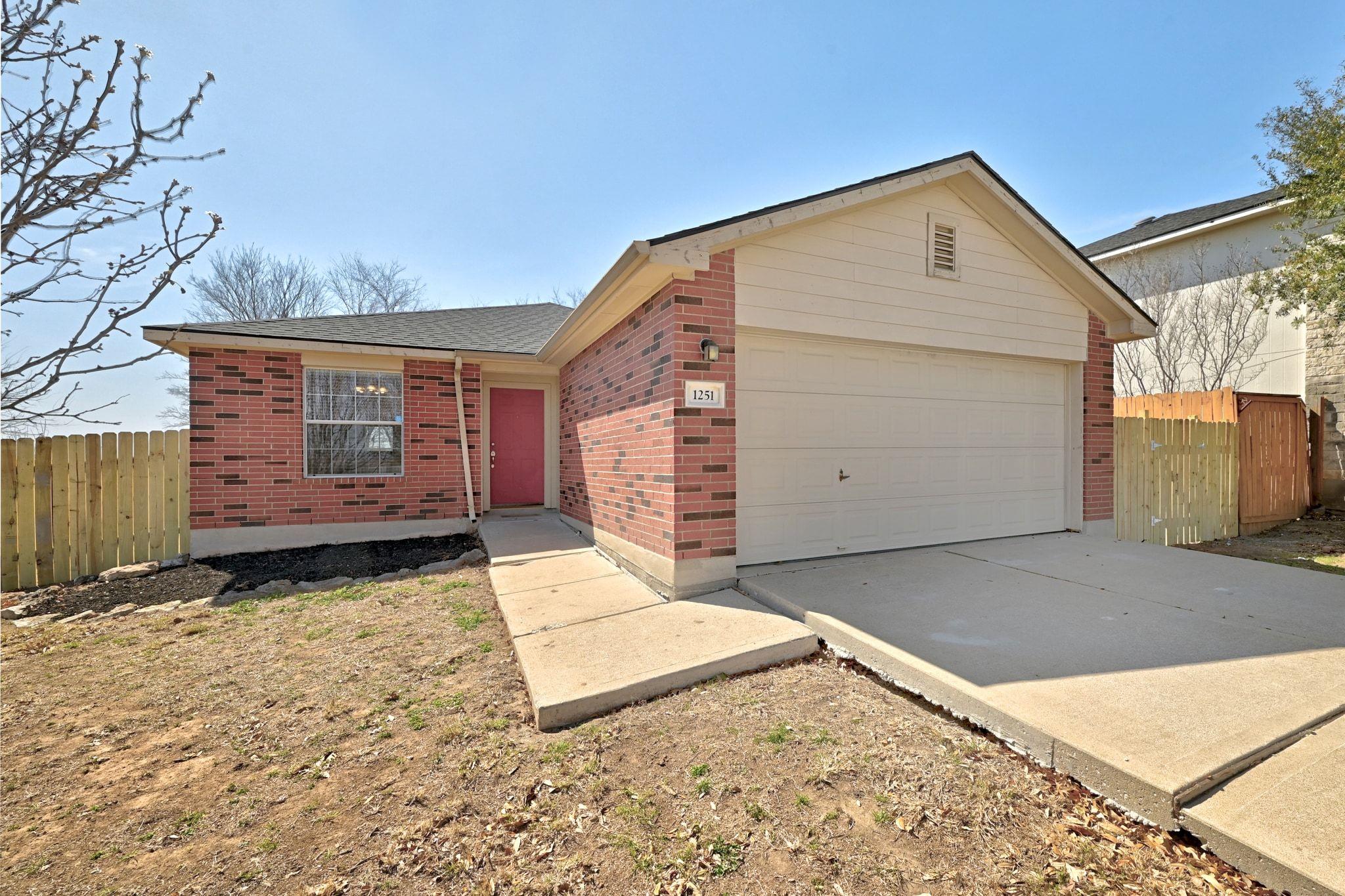 1251 Amberwood LOOP