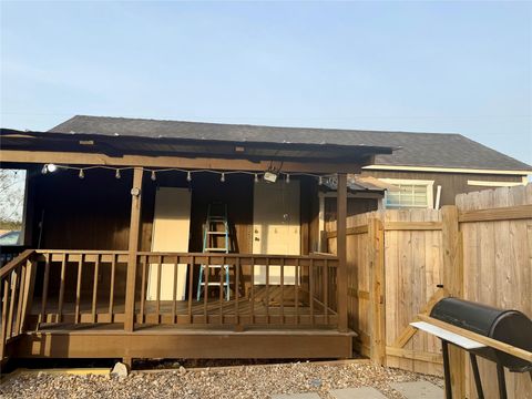 Photo of 217 State Highway 21 W, Cedar Creek, TX 78612 (MLS # 8057246)