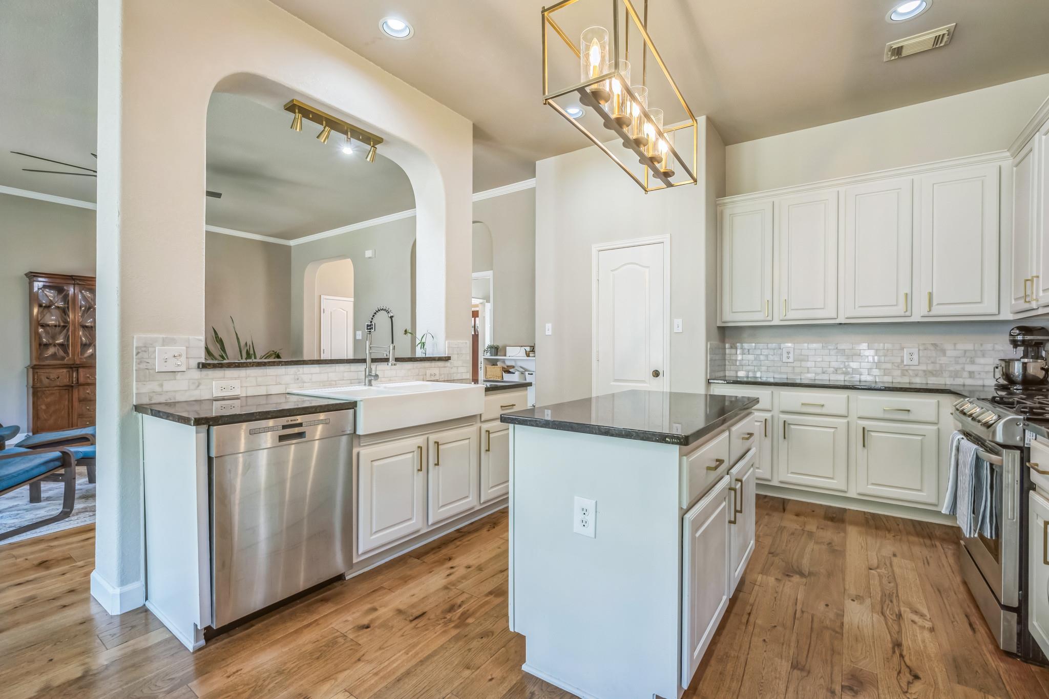 308 Water Oak DR