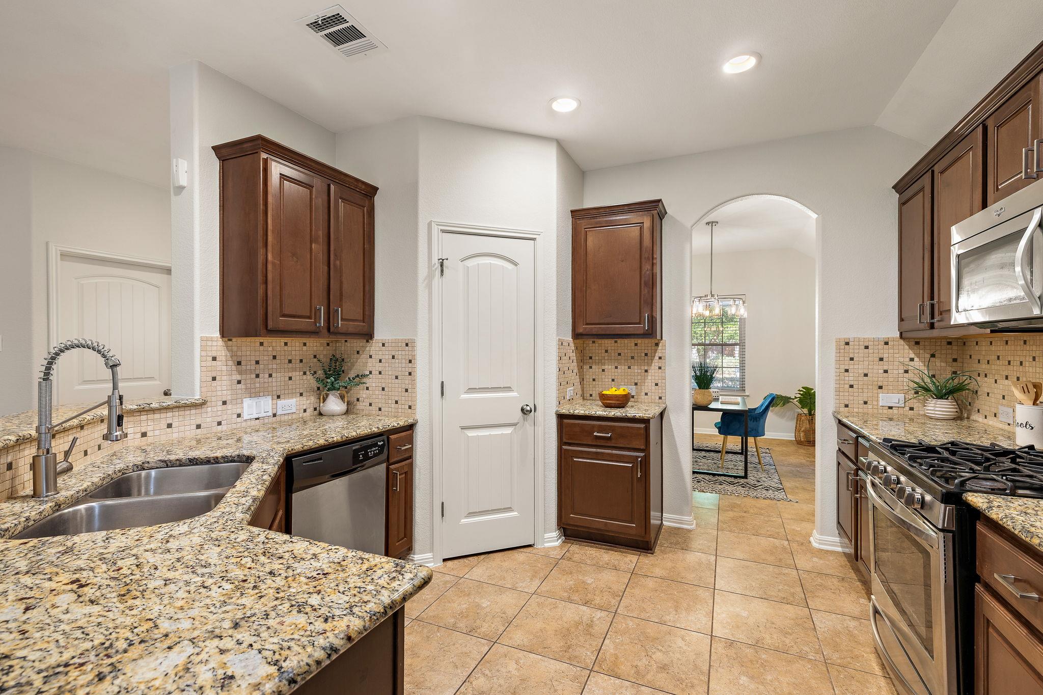 18905 Shallow Pond TRL