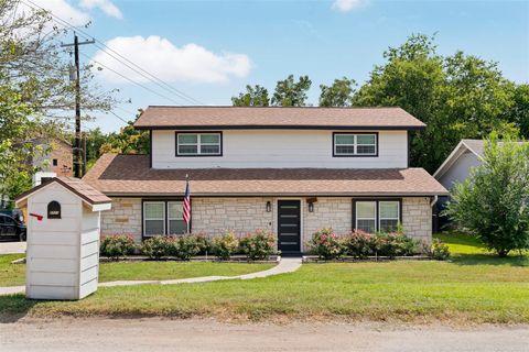 Photo of 8721 Mountain Crest DR, Austin, TX 78735 (MLS # 5798278)