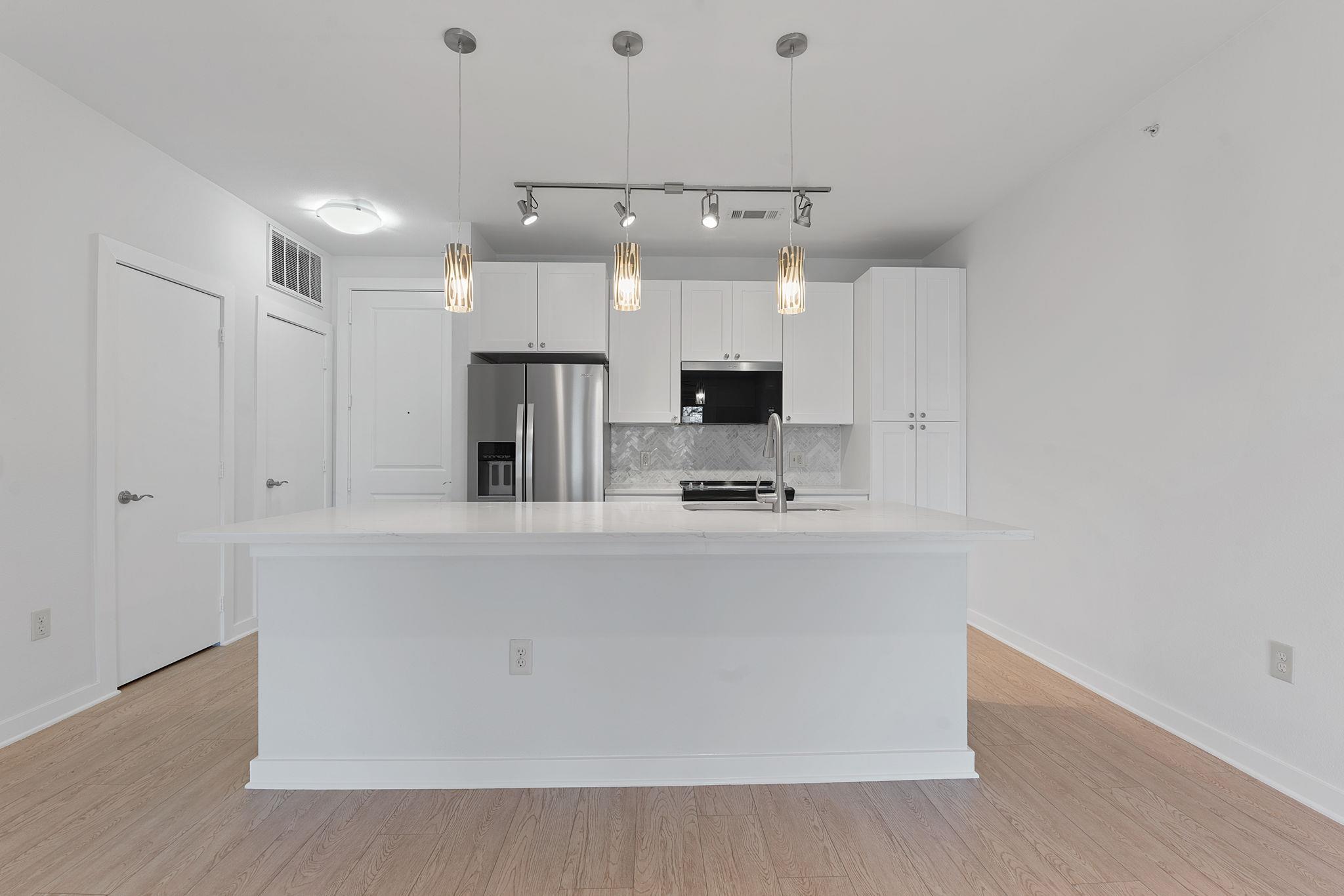 1900 Barton Springs RD 3022