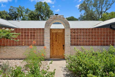 Tiny photo for 4901 Saddle DR, Austin, TX 78727 (MLS # 3155740)