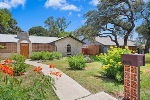 Photo of 4901 Saddle DR, Austin, TX 78727 (MLS # 3155740)