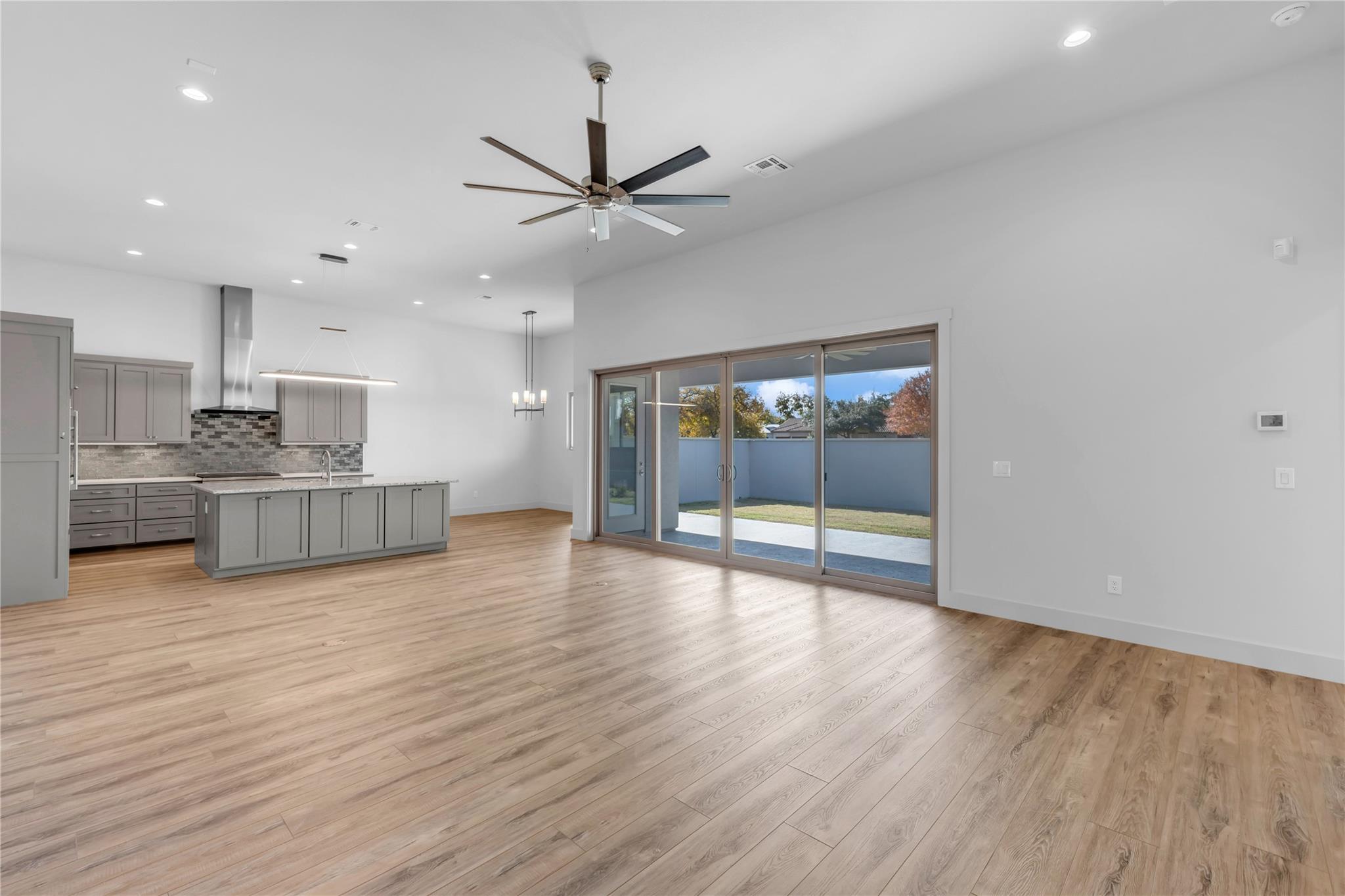 105 Gillespie CT