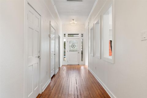 Tiny photo for 2104 E Martin Luther King Jr BLVD, Austin, TX 78702 (MLS # 1368702)