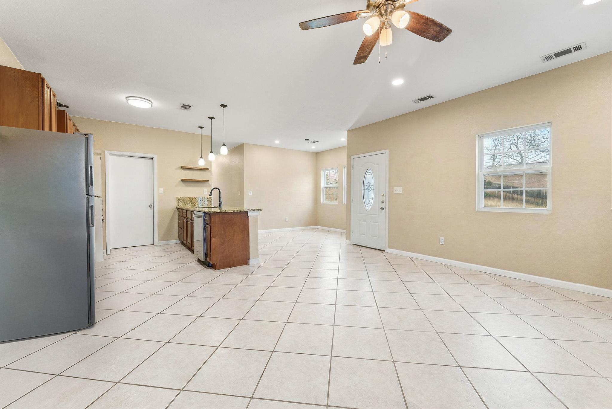 6109 Caddie ST A & B