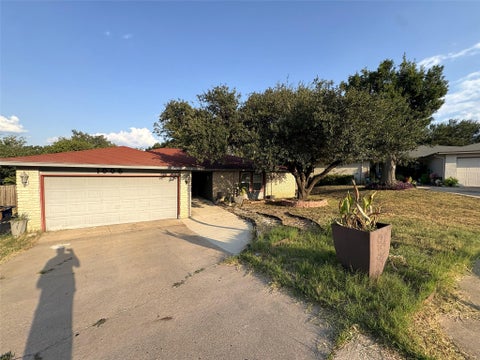 Photo of 1006 Wisteria CIR, Austin, TX 78753 (MLS # 7941573)