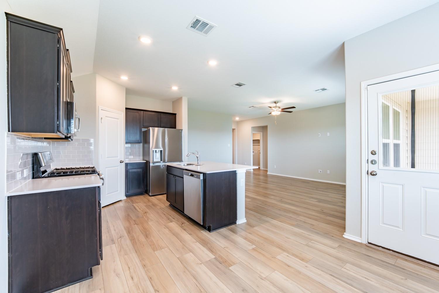 448 Sebring CIR