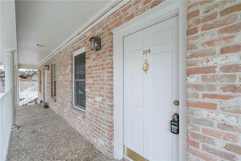 Photo of 1240 Barton Hills DR #208, Austin, TX 78704 (MLS # 5087011)