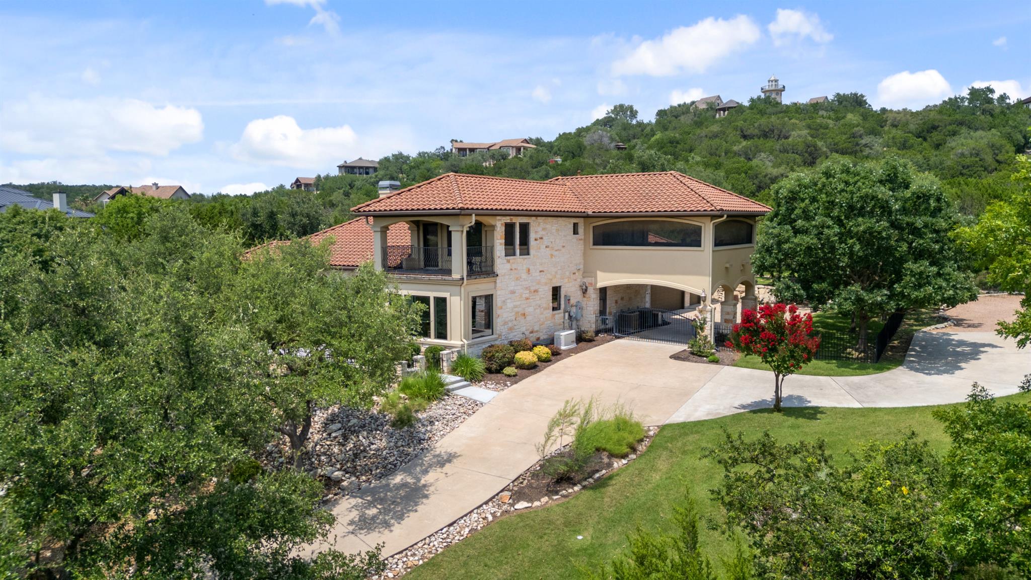 16917 Northlake Hills DR