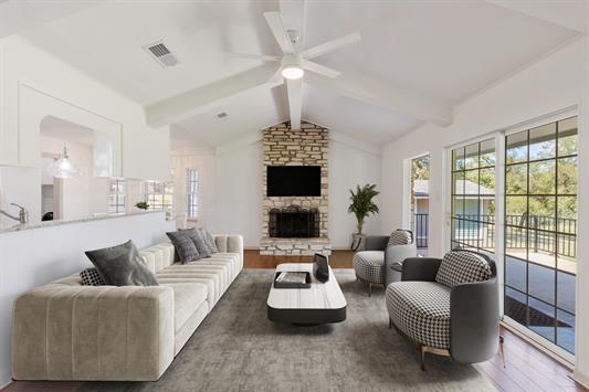 142 Lakeshore DR